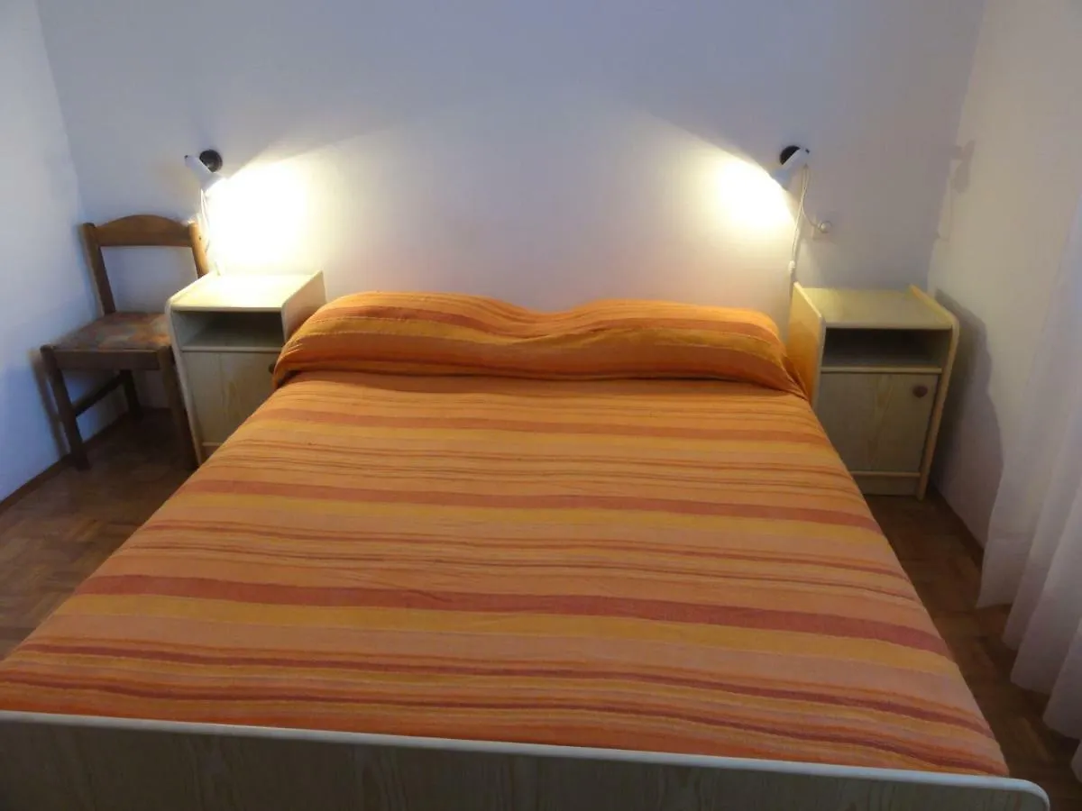Nice And Cozy Apartment Ferry In 梅杜林