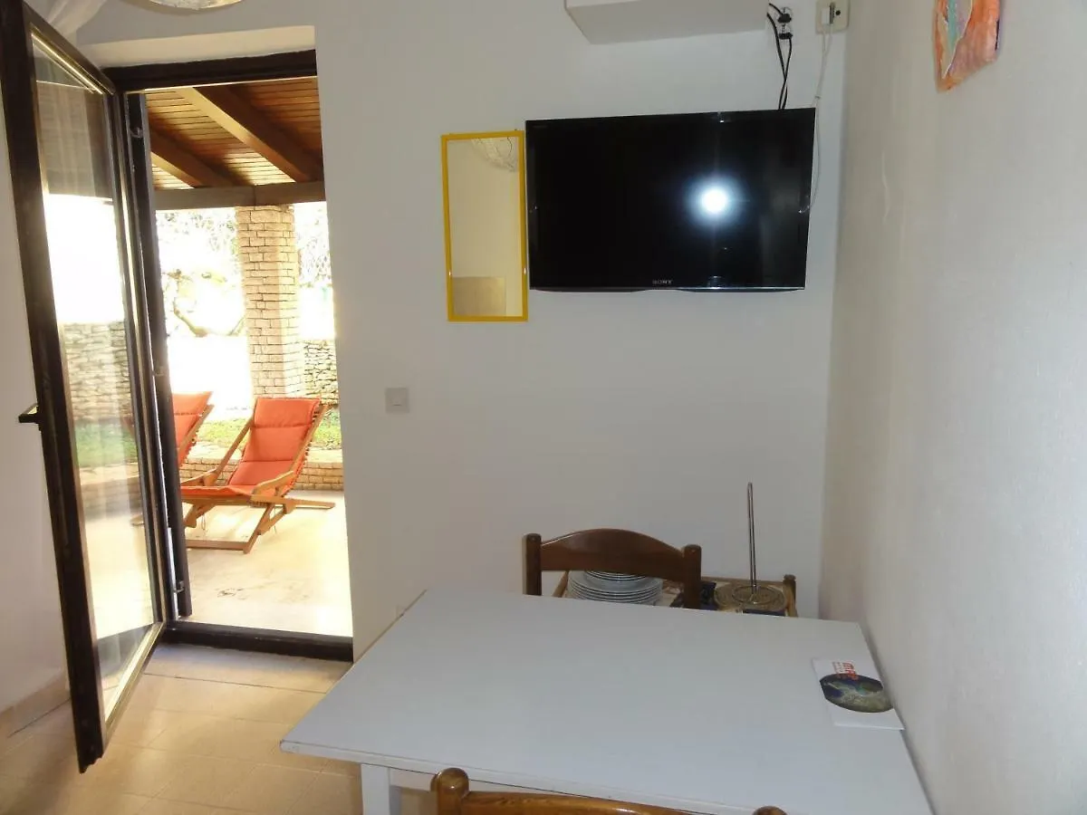Nice And Cozy Apartment Ferry In 梅杜林
