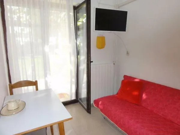 Nice And Cozy Apartment Ferry In 梅杜林